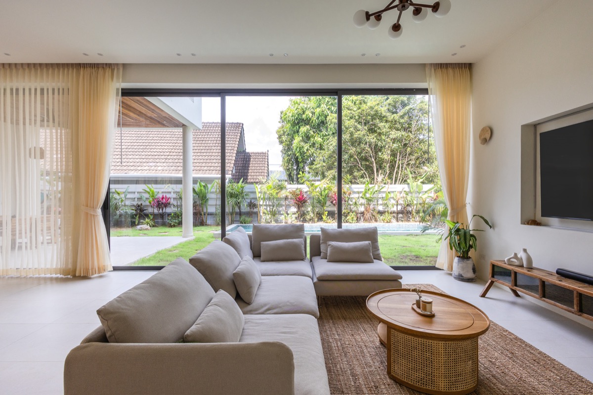 Living room with garden view